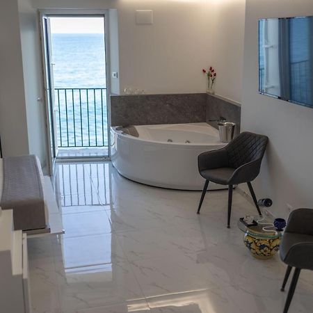 U Scrusciu D'U Mari Luxury Suite Cefalù Exteriör bild