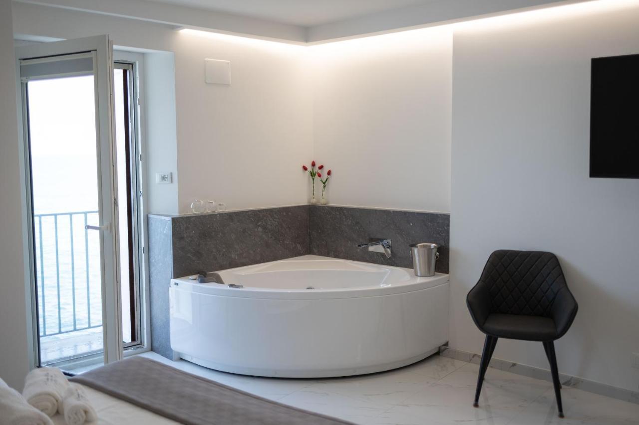 U Scrusciu D'U Mari Luxury Suite Cefalù Exteriör bild